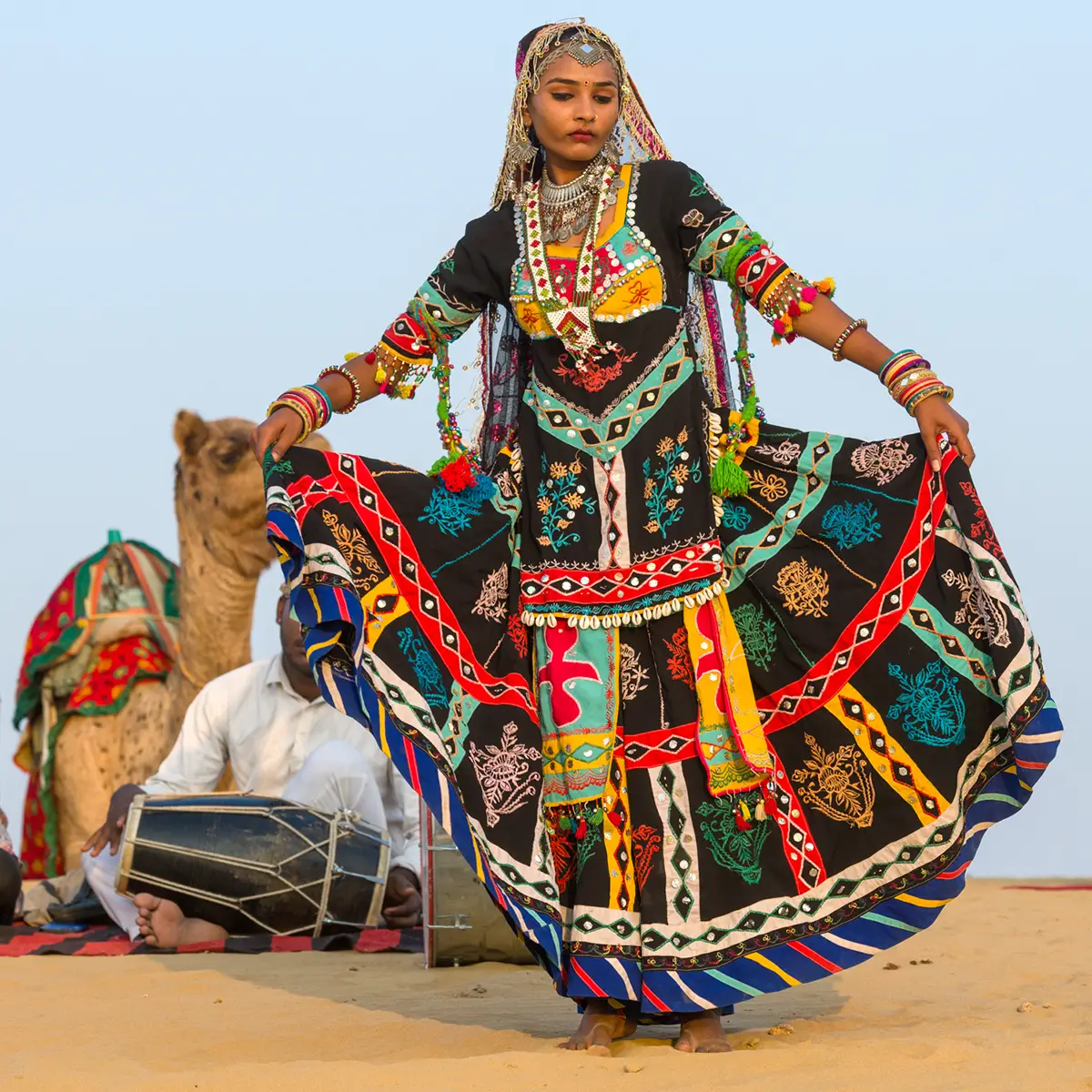 Rajastan-photography-holiday-jaisalmer-desert-dancer